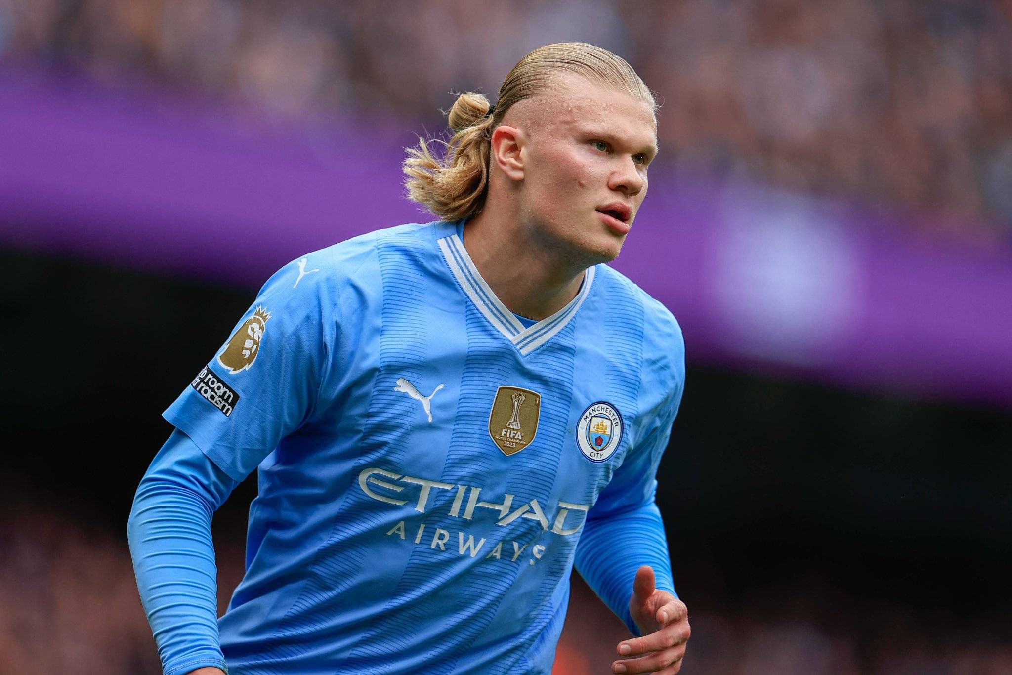 跟队记者：热刺确实对桑托斯左后卫索萨感兴趣