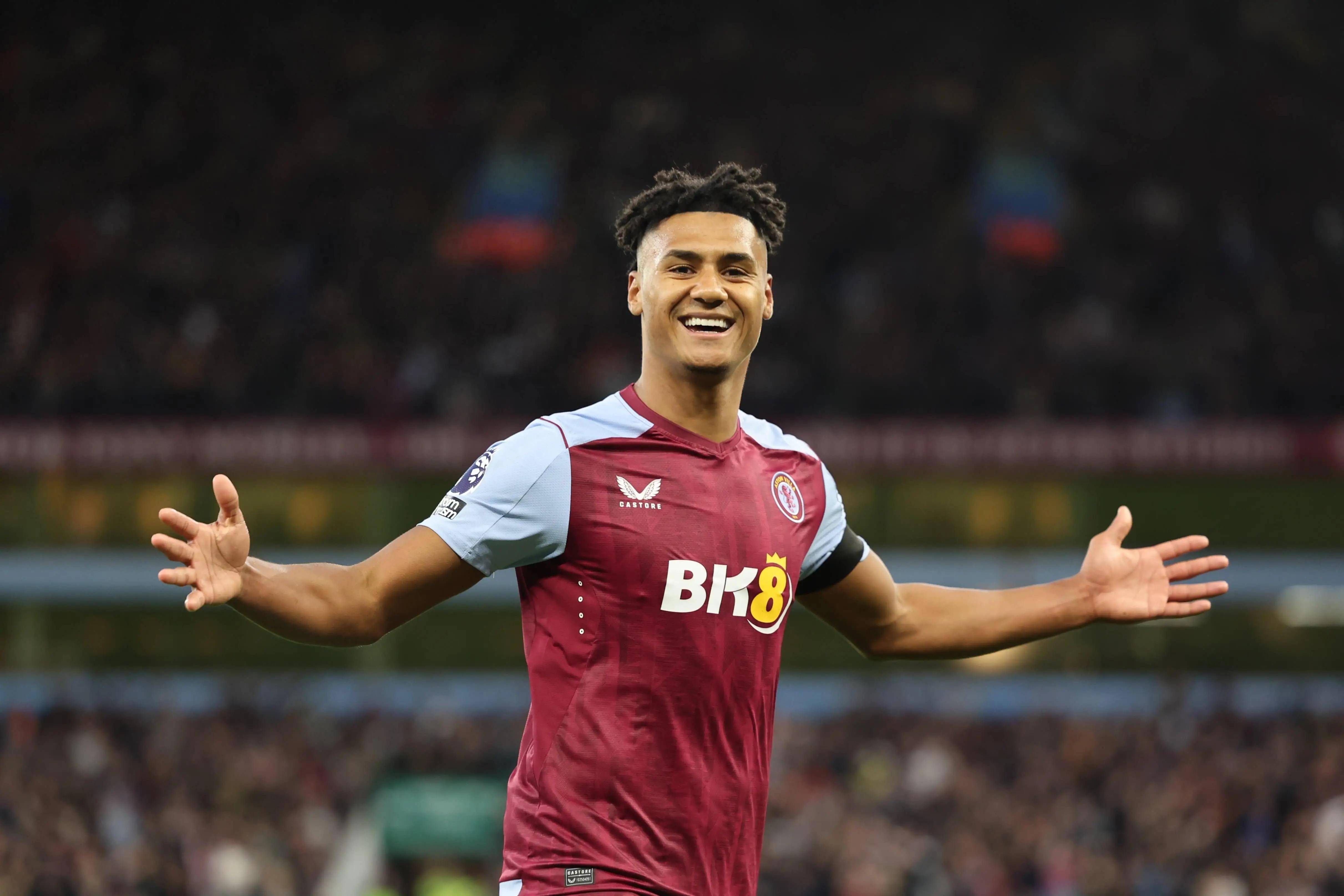 米体：罗马准备在一月签中场，对莱斯特城的苏马雷感兴趣