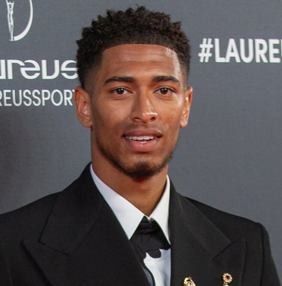 Switch 2首款限量手柄亮相 Nitro Deck 2半透明设计