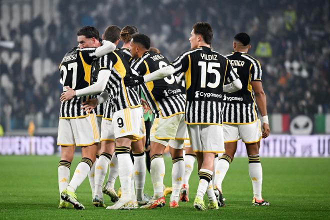 [中超]上海海港继续领跑积分榜