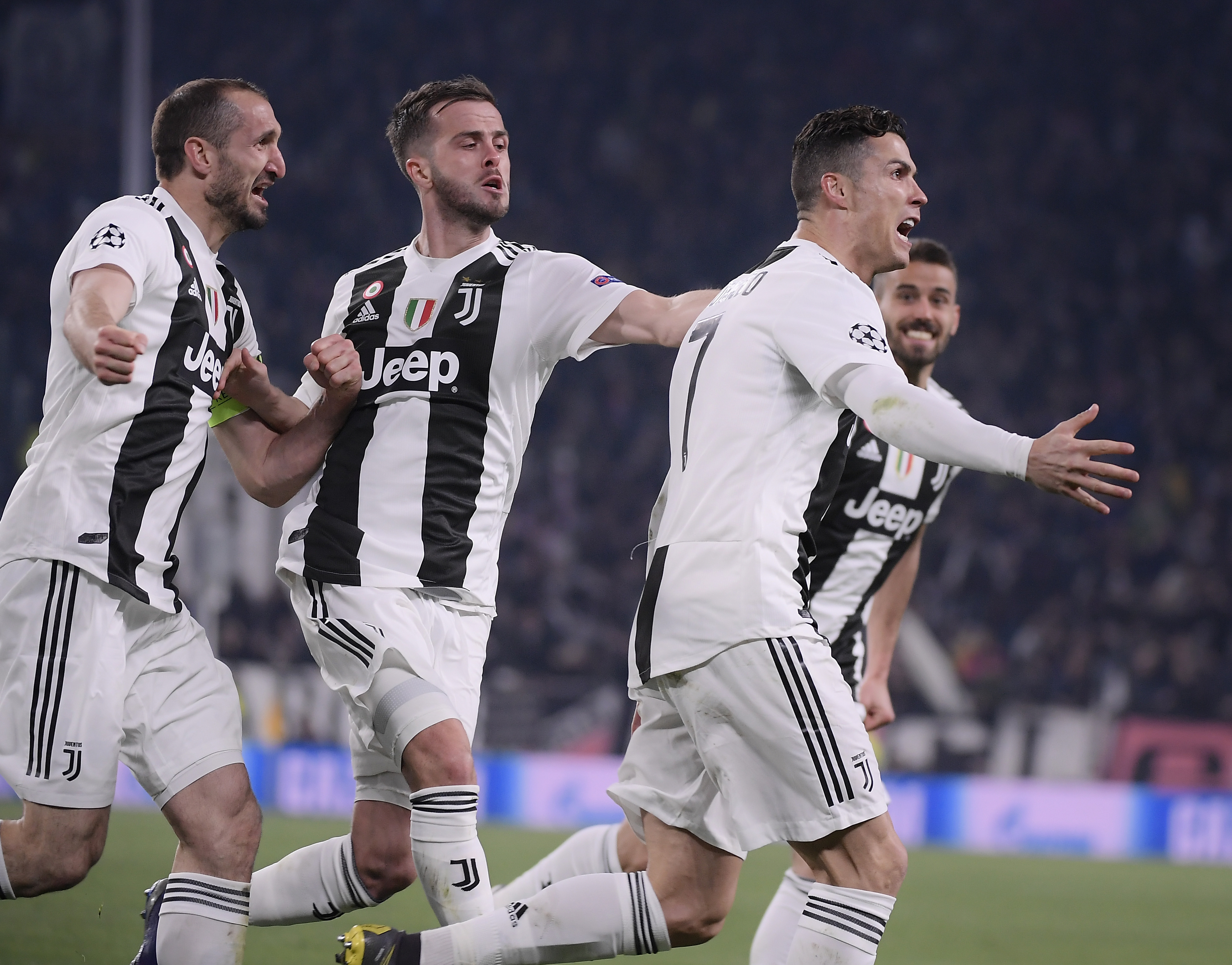 杜锋：命中率不高靠防守拿下比赛，同曦本赛季非常有竞争力