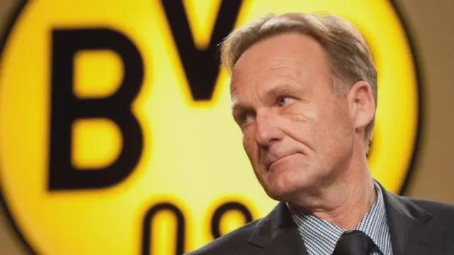 [中超]韩佳奇犯规送点 路易斯主罚轻松命中